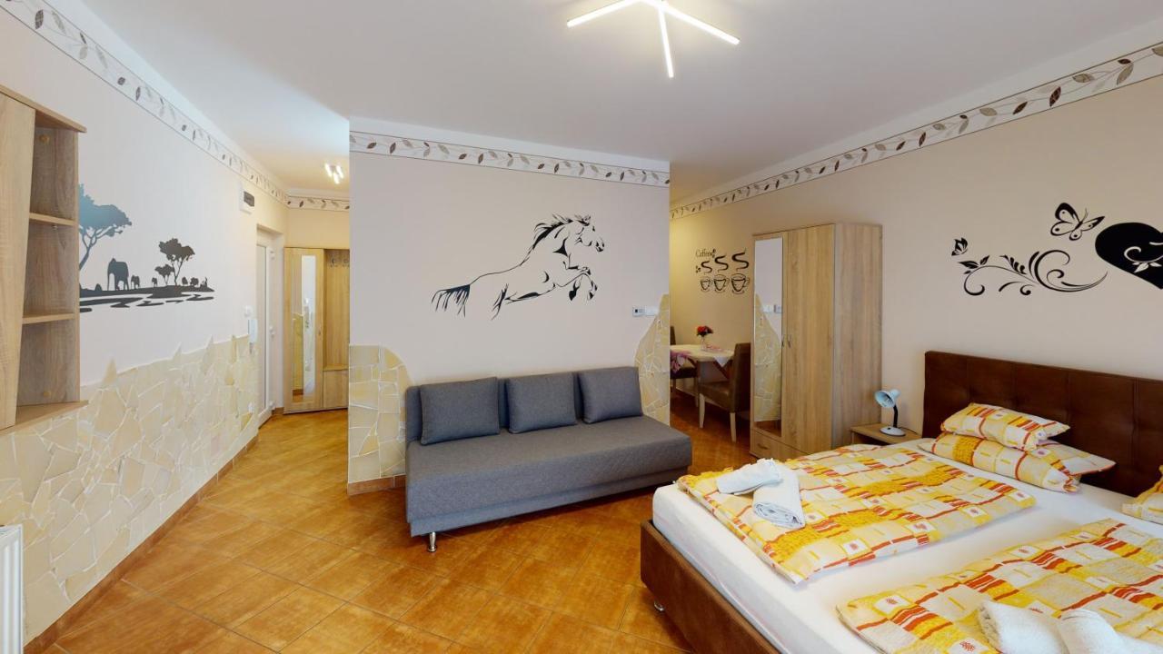 Cristian Apartman Hajduszoboszlo Exterior photo