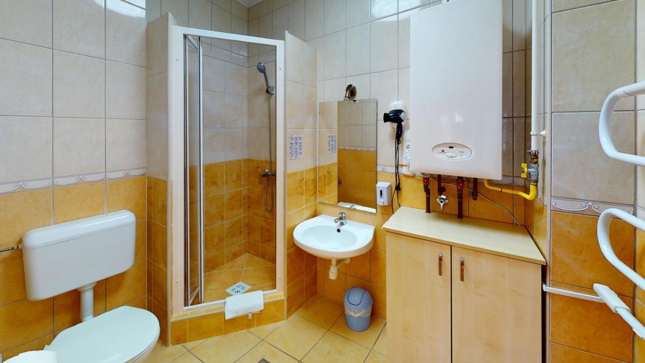 Cristian Apartman Hajduszoboszlo Exterior photo